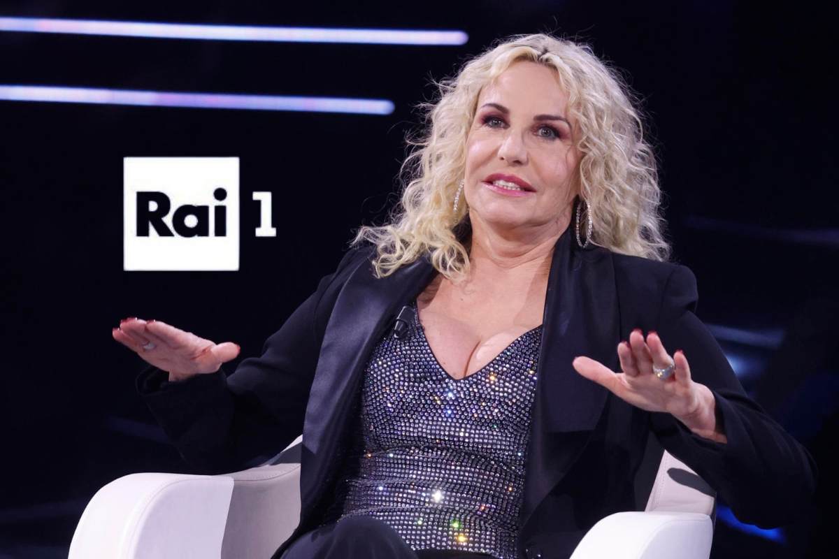 Antonella Clerici e logo Rai1